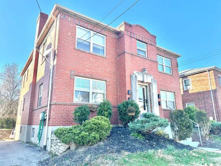 4229 Twenty Eighth Street, Cincinnati, OH 45209 - Image #2