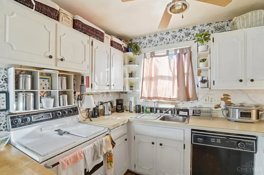 3727 Lovell Avenue, Cheviot, OH 45211 - Image #2