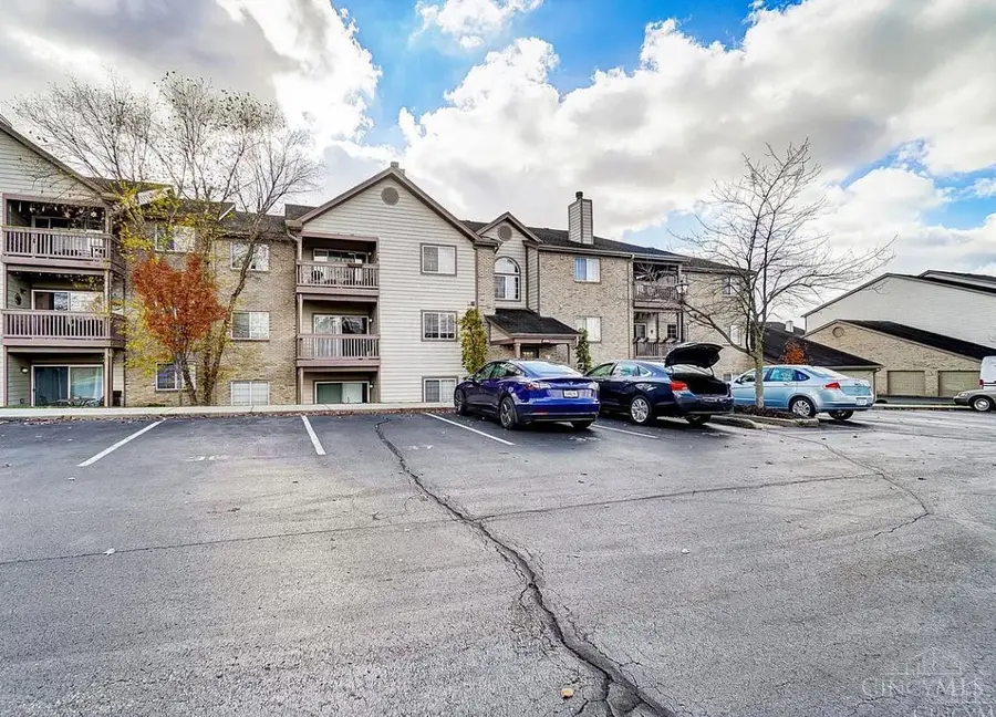 8392 Spring Valley Court #310, West Chester, OH 45069 - Image #3