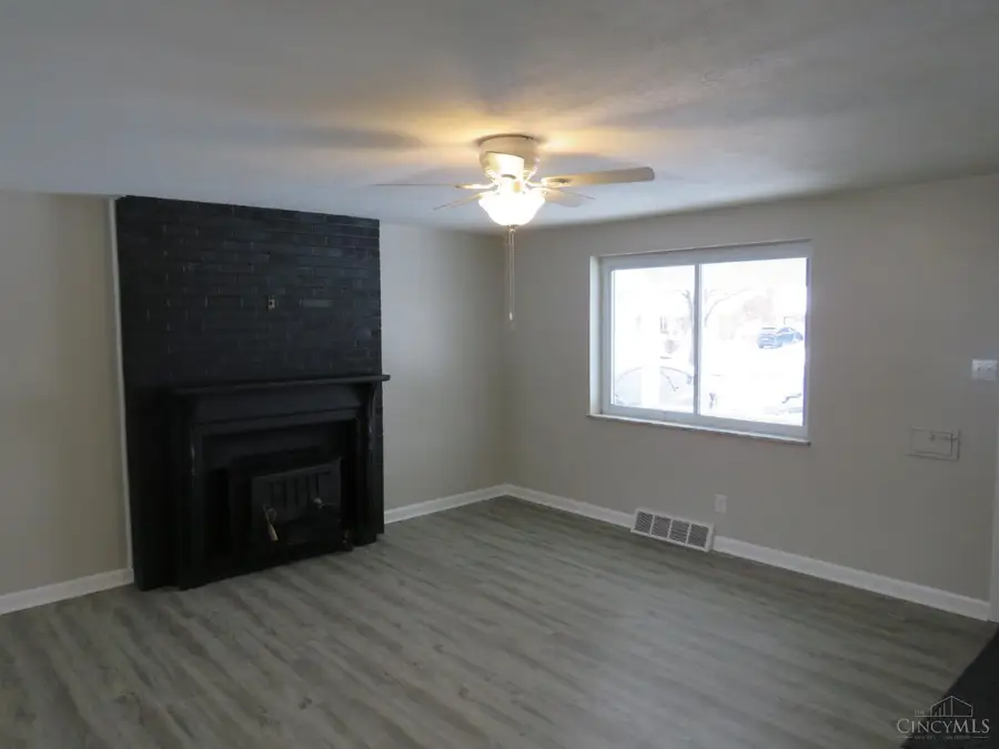 4001 Westwood Northern Avenue, Monfort Heights, OH 45211 - Image #2