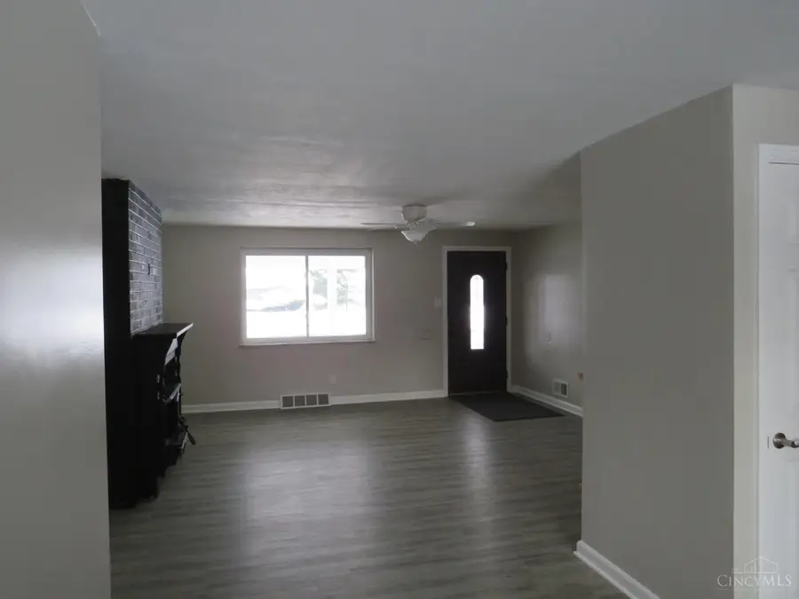 4001 Westwood Northern Avenue, Monfort Heights, OH 45211 - Image #3