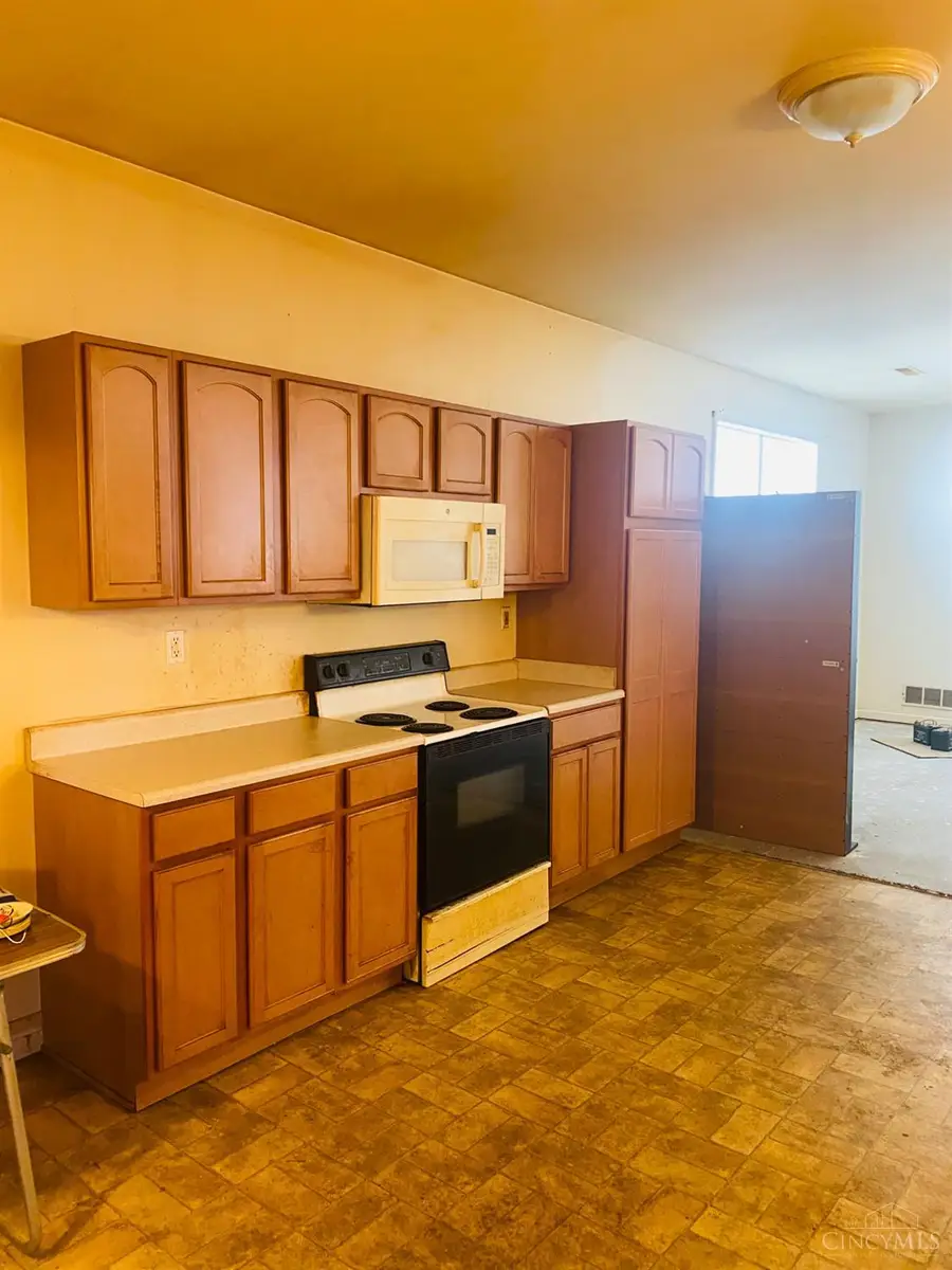 6310 Vine Street, Elmwood Place, OH 45216 - Image #2