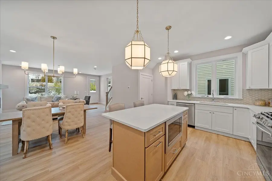 3121 Hackberry Street, Cincinnati, OH 45207 - #3