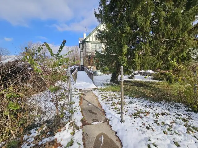 990 Burton Avenue, Cincinnati, OH 45229 - Image #3