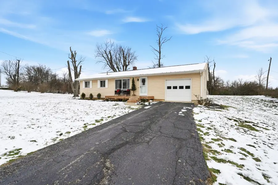 400 W Hendricks Street, Camden, OH 45311 - Image #2