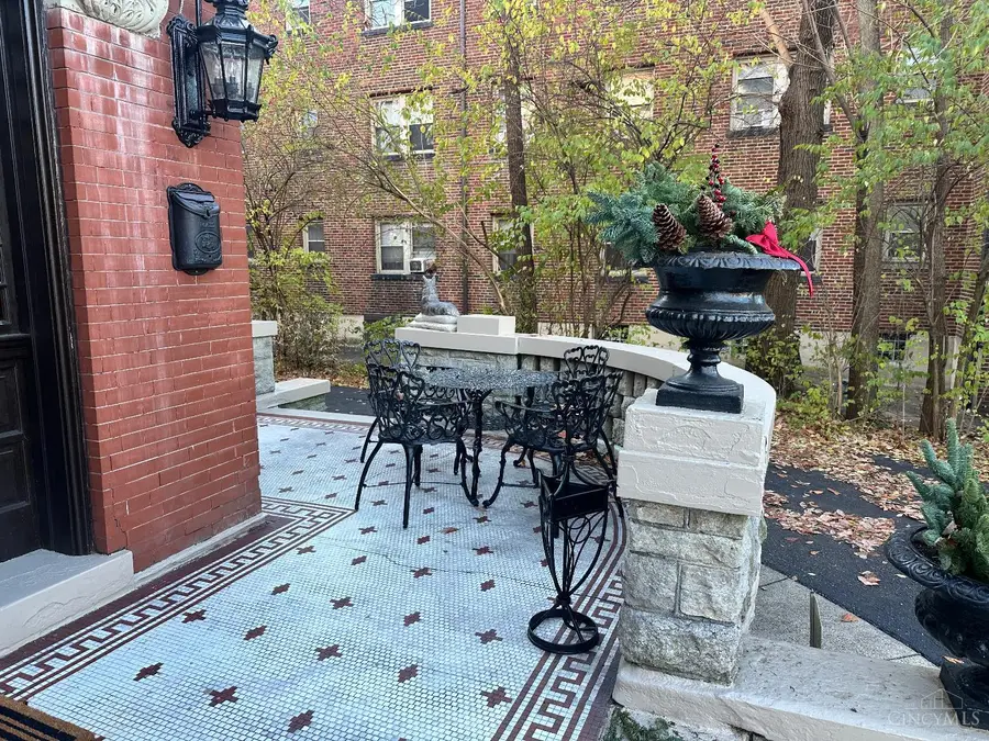 445 Ludlow Avenue, Cincinnati, OH 45220 - Image #3