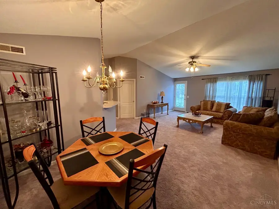 840 Southmeadow Circle #305, Finneytown, OH 45231 - Image #3