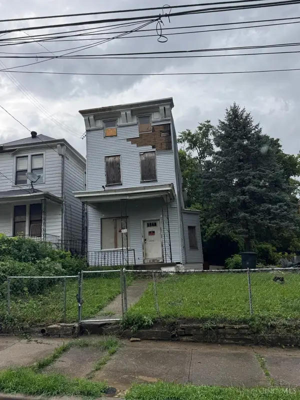 966 Fairbanks Avenue, Cincinnati, OH 45205