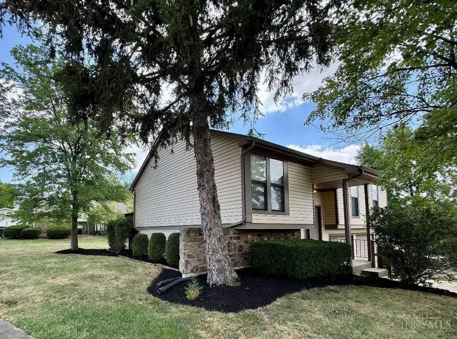 5299 Fieldstone Court W, West Chester, OH 45069 - Image #3