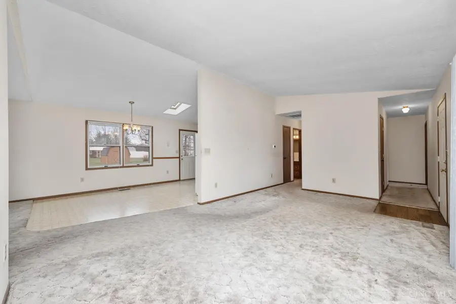 6167 Brofield Drive, Fairfield Township, OH 45011 - Image #2