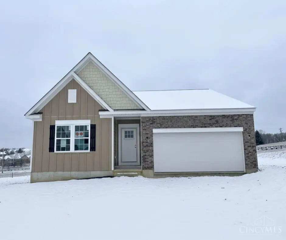 120 Magnolia Lane, Springboro, OH 45066 - Image #1