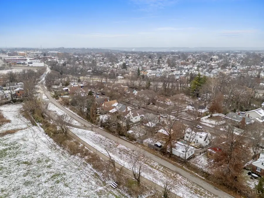 2493 Downing Drive, Cincinnati, OH 45208 - Image #2