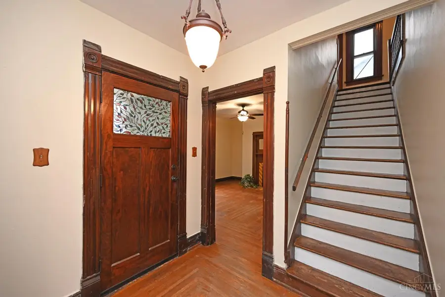 6118 Prentice Street, Cincinnati, OH 45227 - Image #3