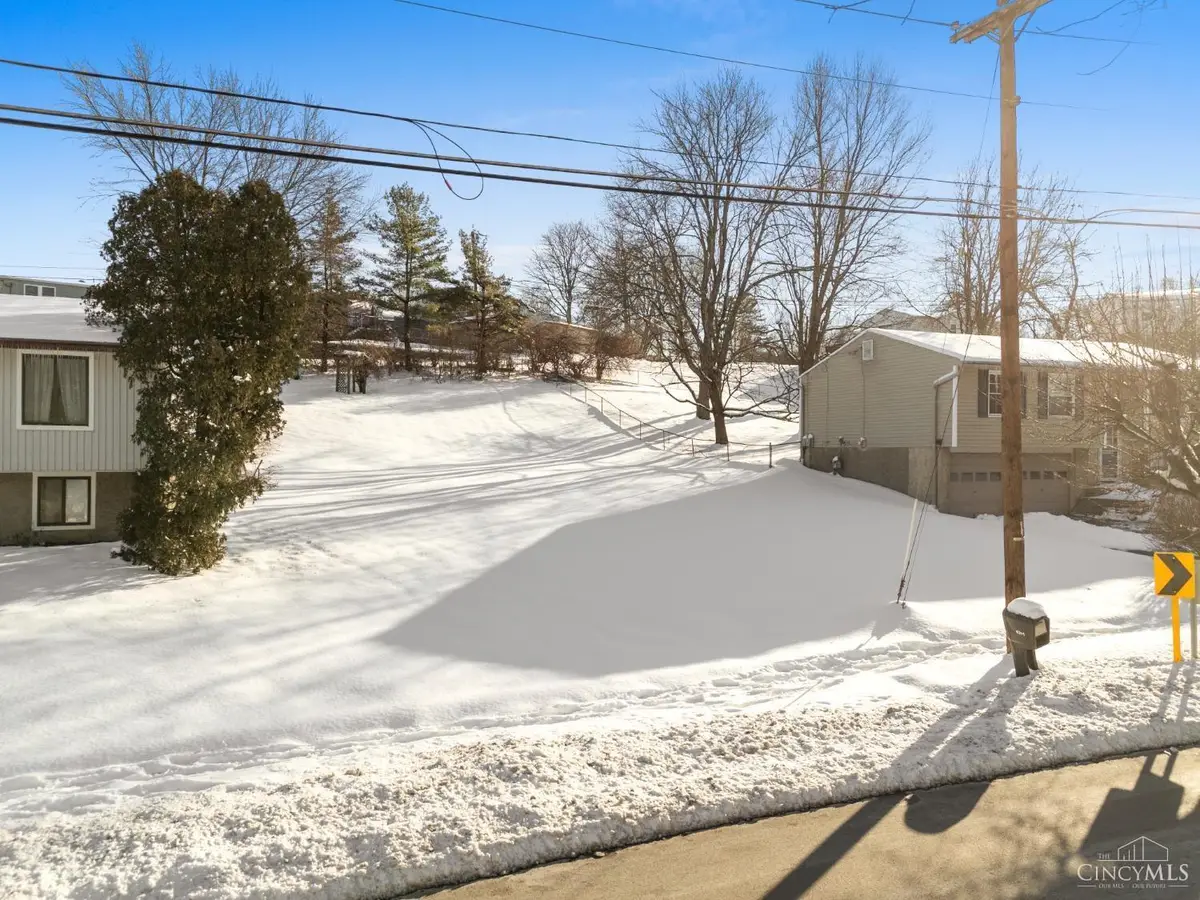 4351 Mount Alverno Road, Cincinnati, OH 45238 - Image #1