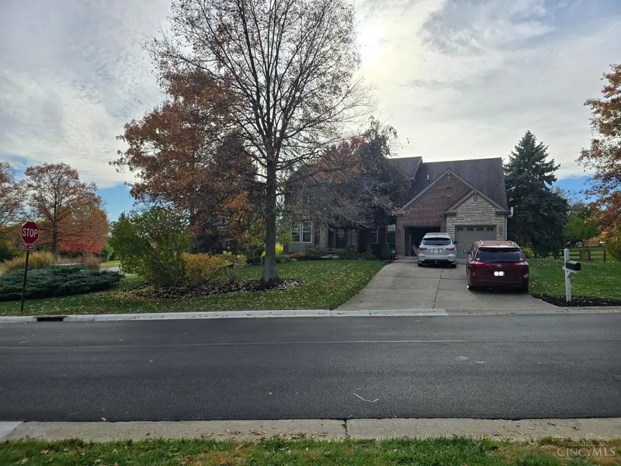 6285 Cherry Lane Farm Drive, West Chester, OH 45069 - Image #3