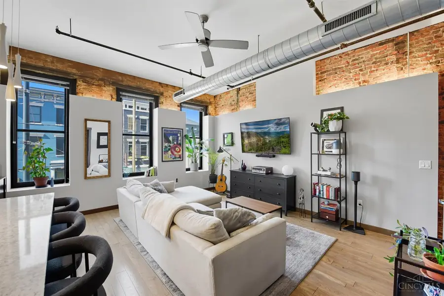 1408 Elm Street #3, Cincinnati, OH 45202 - Image #3