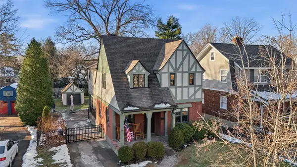 3845 Indianview Avenue, Mariemont, OH 45227