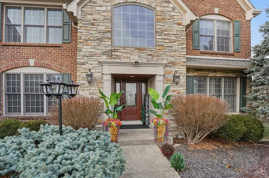 6681 Sandy Shores Drive, Miami Township, OH 45140 - Image #3