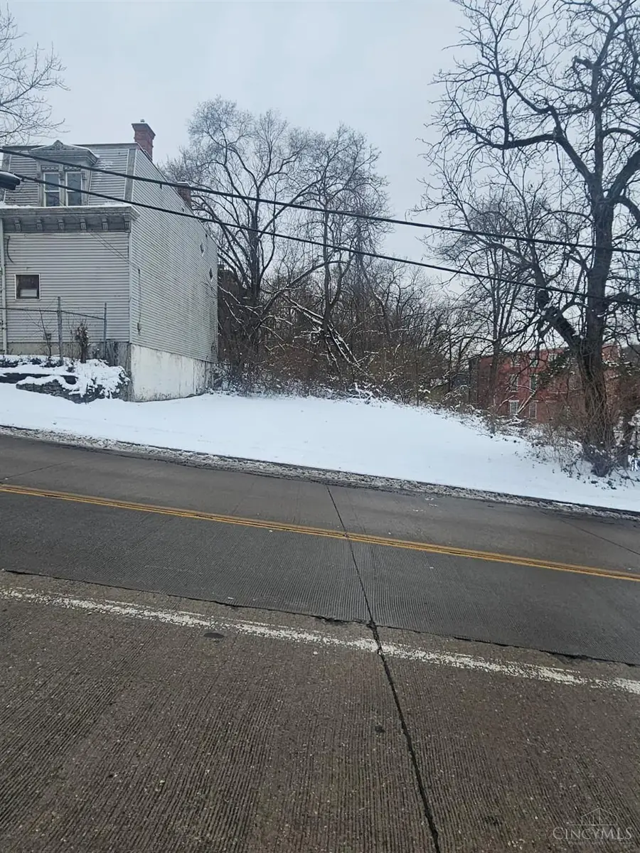 2227 Grand Avenue, Cincinnati, OH 45214 - Image #3