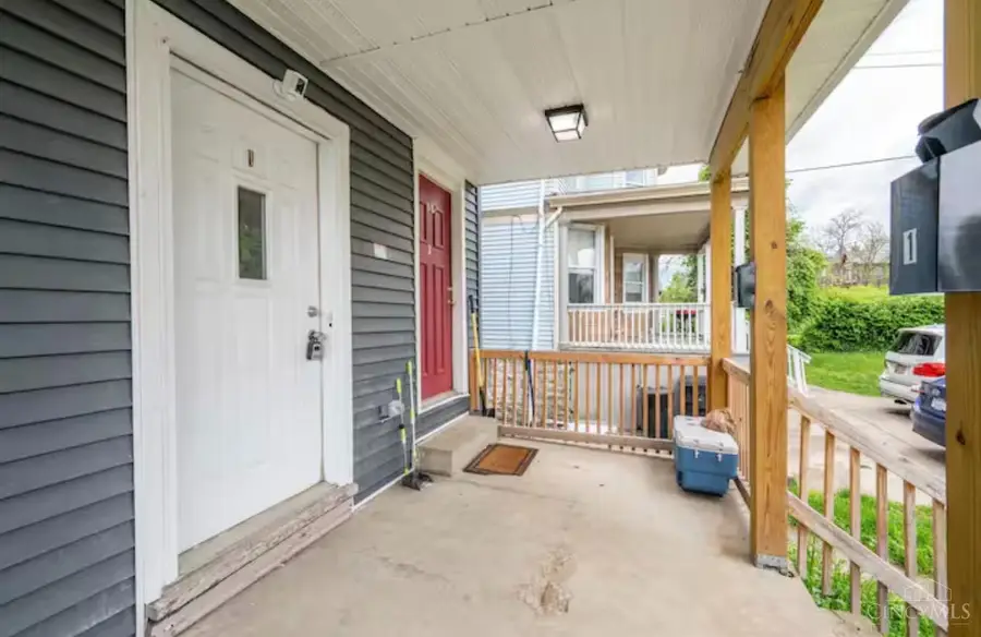 887 Lexington Avenue, Cincinnati, OH 45229 - Image #2