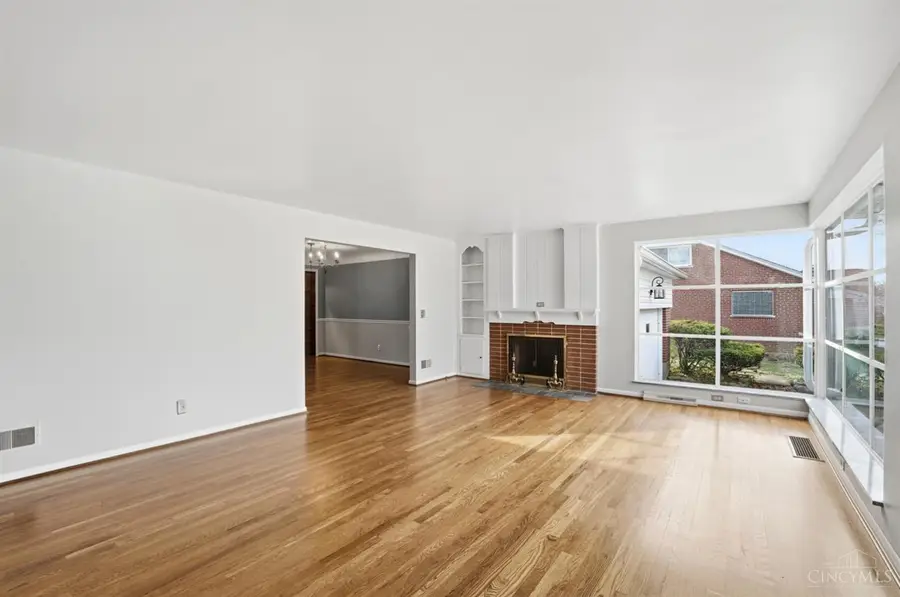 941 Springbrook Drive, Finneytown, OH 45224 - Image #3