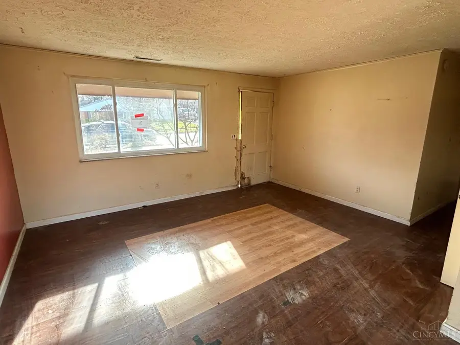 287 Shaker Court, Cincinnati, OH 45238 - Image #2