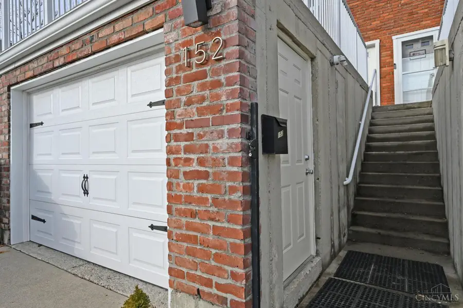 152 Dorchester Avenue, Cincinnati, OH 45219 - Image #3