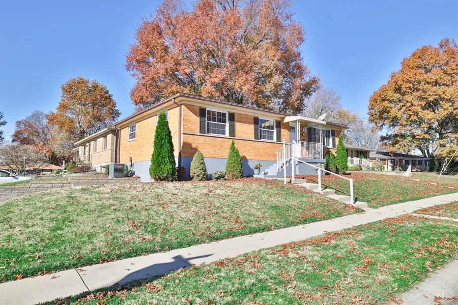 553 Starling Court, Delhi, OH 45238 - Image #2