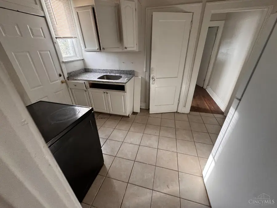 903 Mcpherson Avenue, Cincinnati, OH 45205 - Image #3