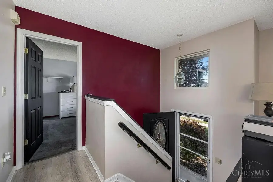 608 Meadow Brook Place, Trenton, OH 45067 - Image #2