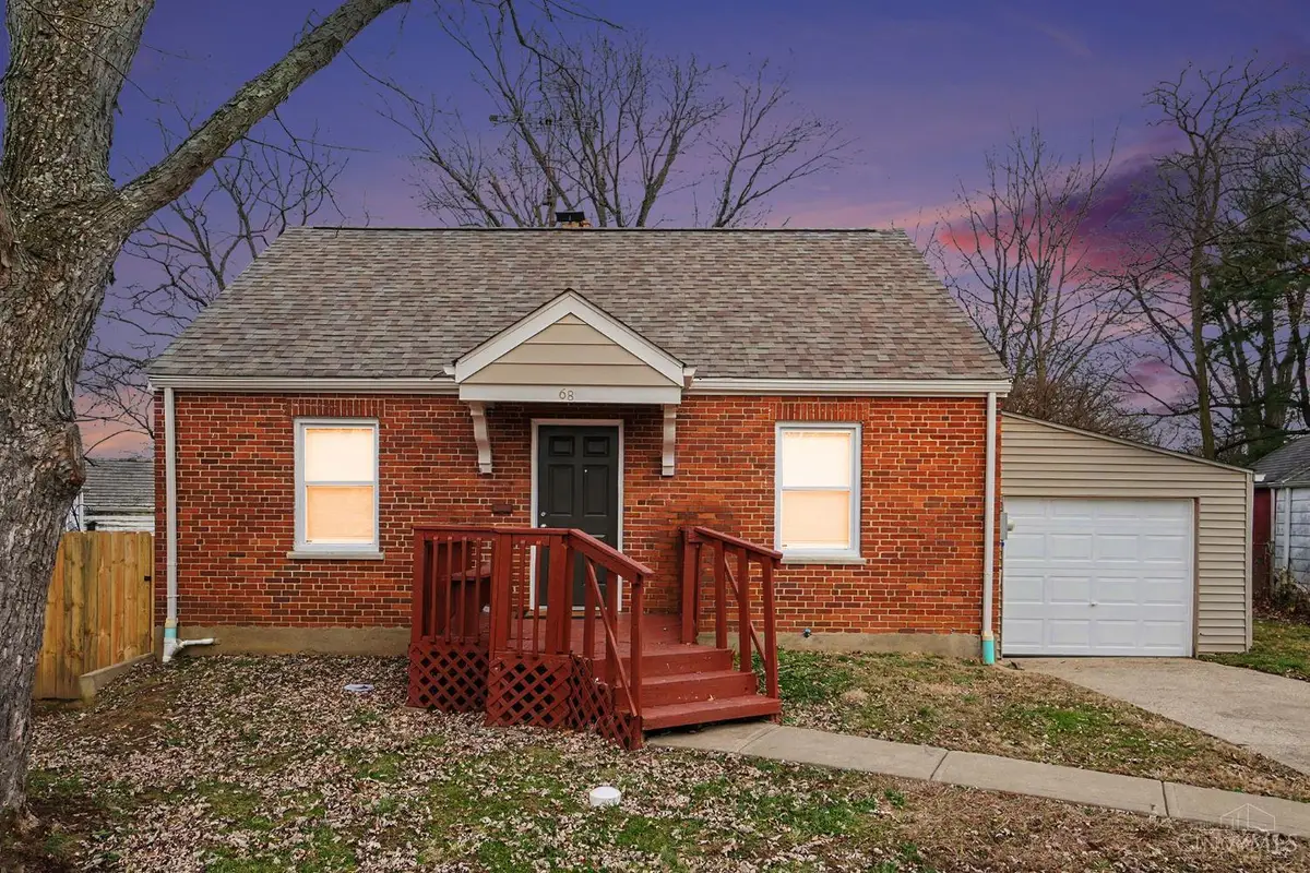 68 Gambier Circle, Greenhills, OH 45218 - #1