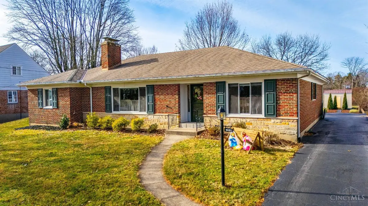 8101 Sagamore Drive, Amberley, OH 45236 - Image #1