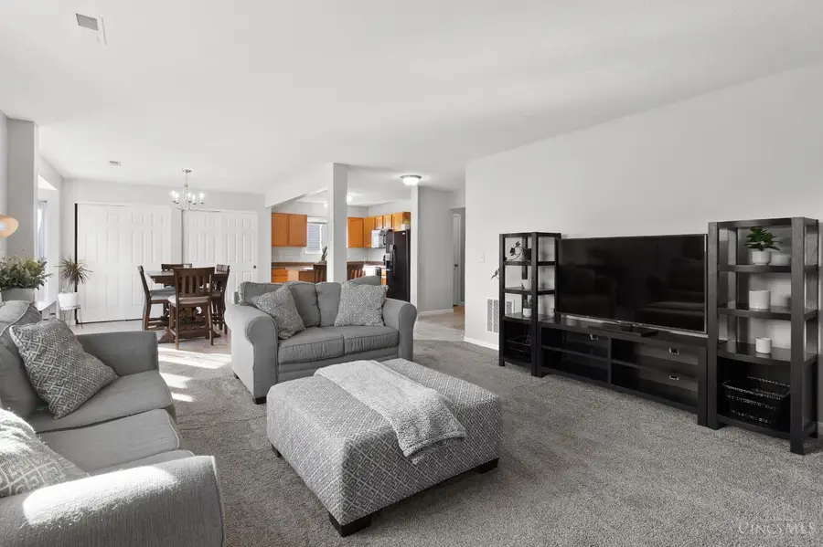 19 Belwood Court, Amelia, OH 45102 - Image #3