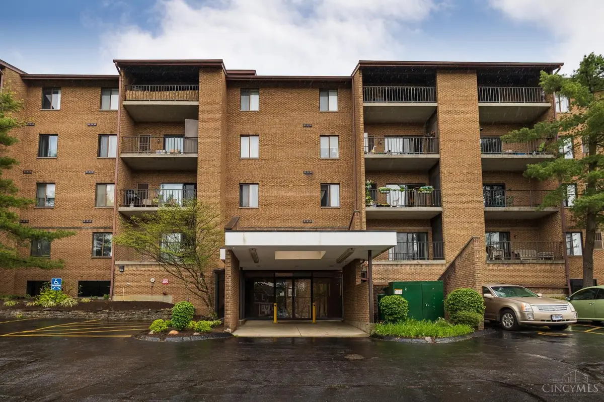3004 Glenmore Avenue #104, Cincinnati, OH 45238 - Image #1