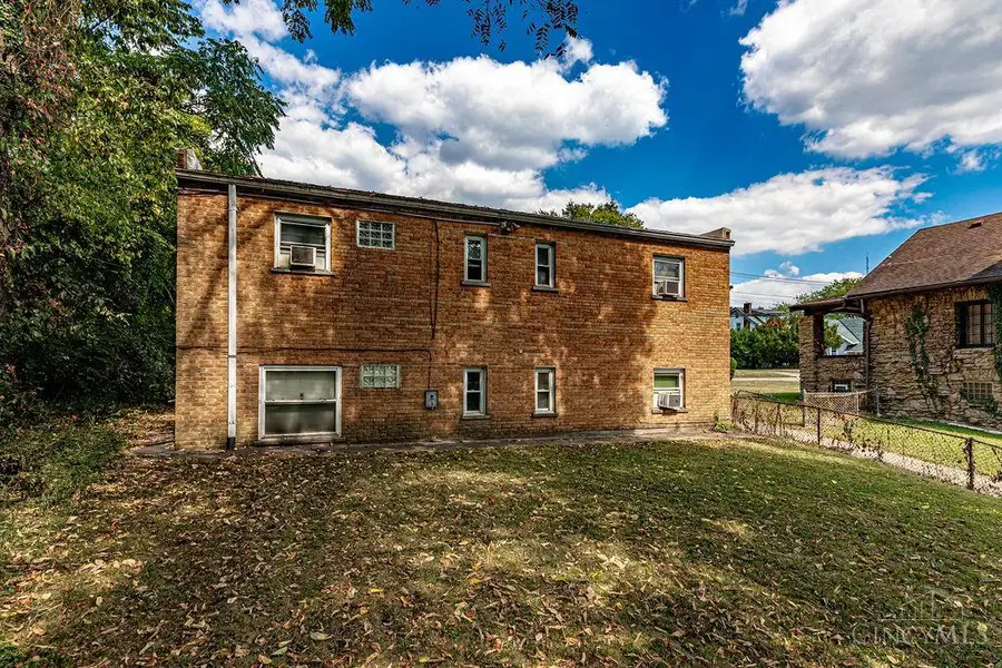 1161 Groesbeck Road, Cincinnati, OH 45224 - Image #2
