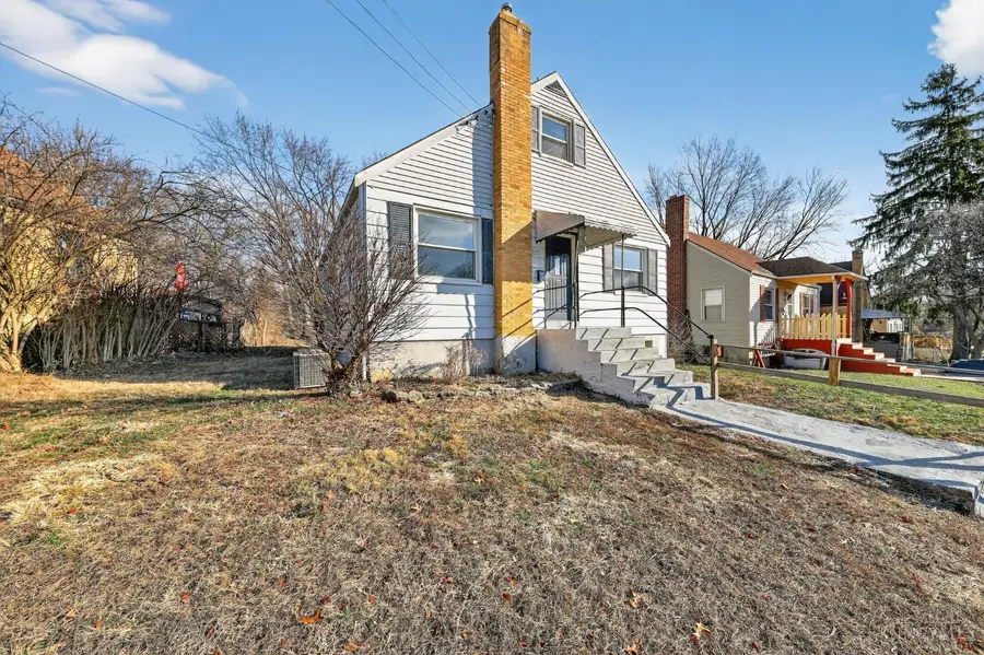 2922 Royal Glen Drive, Colerain Township, OH 45239 - Image #2