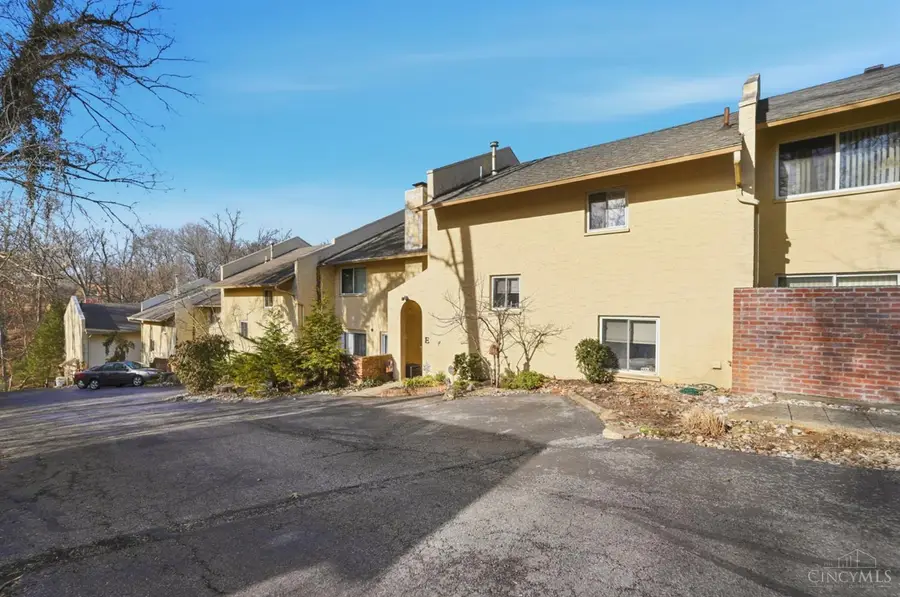 2111 Sutton Avenue #E, Cincinnati, OH 45230 - Image #2