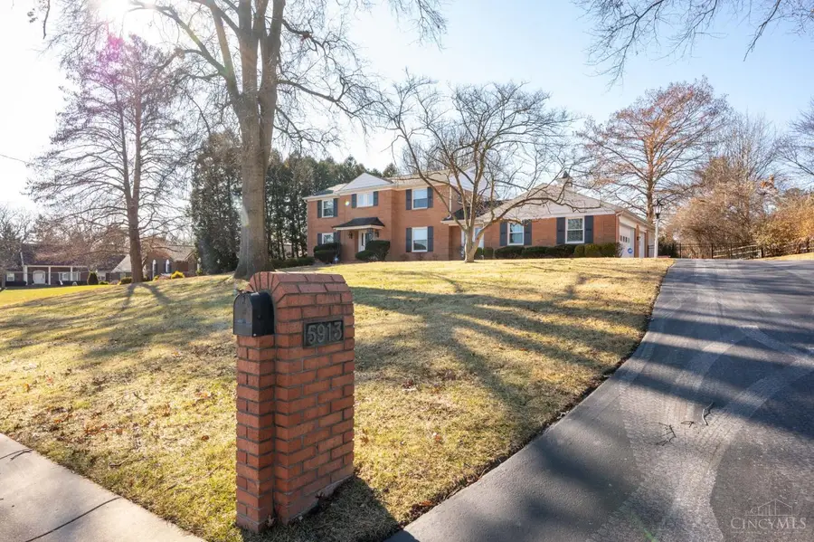 5913 Countryhills Drive, Bridgetown, OH 45233 - Image #3