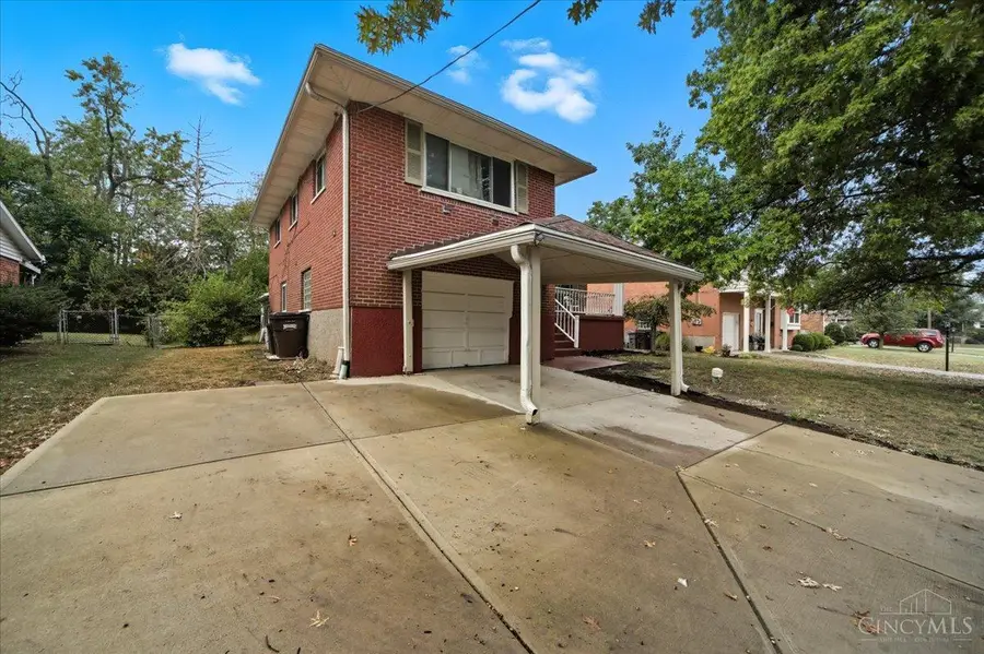 8433 Jonfred Court, Finneytown, OH 45231 - Image #3