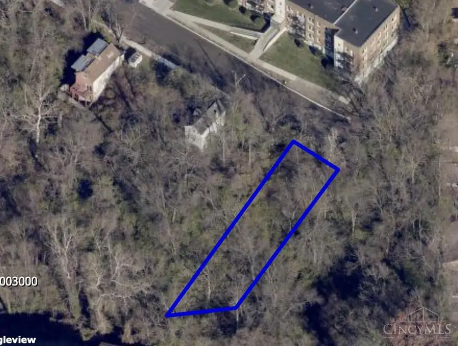 1039 Burton Avenue, Cincinnati, OH 45229 - Image #2