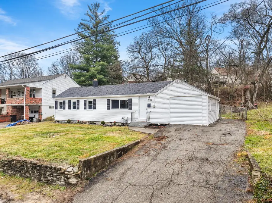 234 Mcguire Lane, Reading, OH 45215 - Image #3