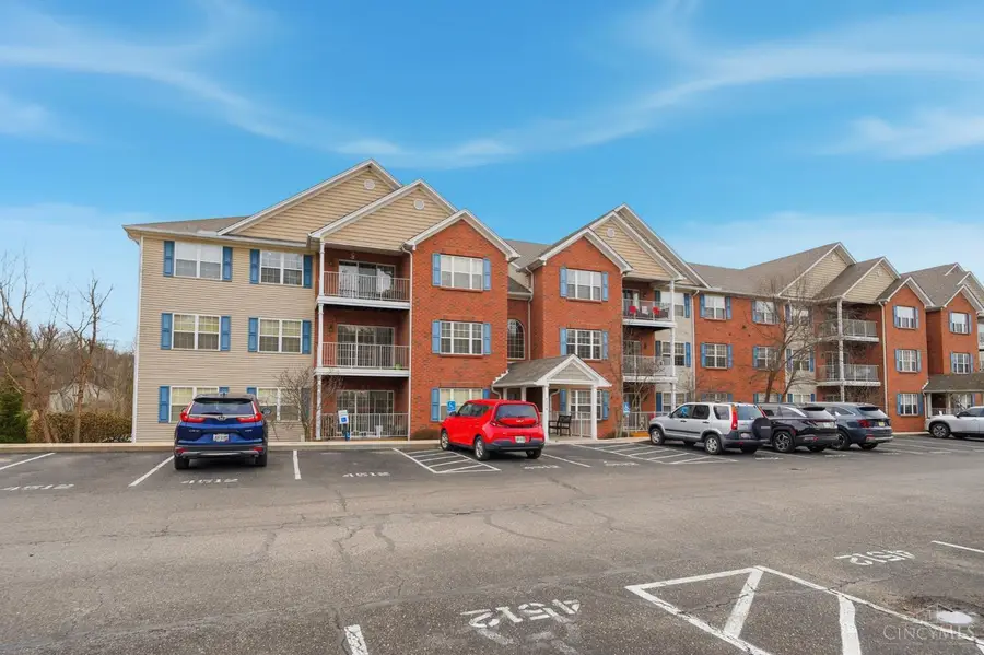 4512 Clearwater Place #11, Green Township, OH 45248 - Image #3