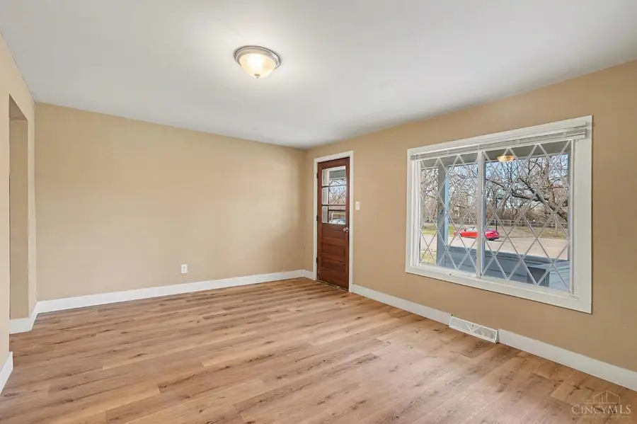 321 Southern Avenue, Reading, OH 45215 - Image #2