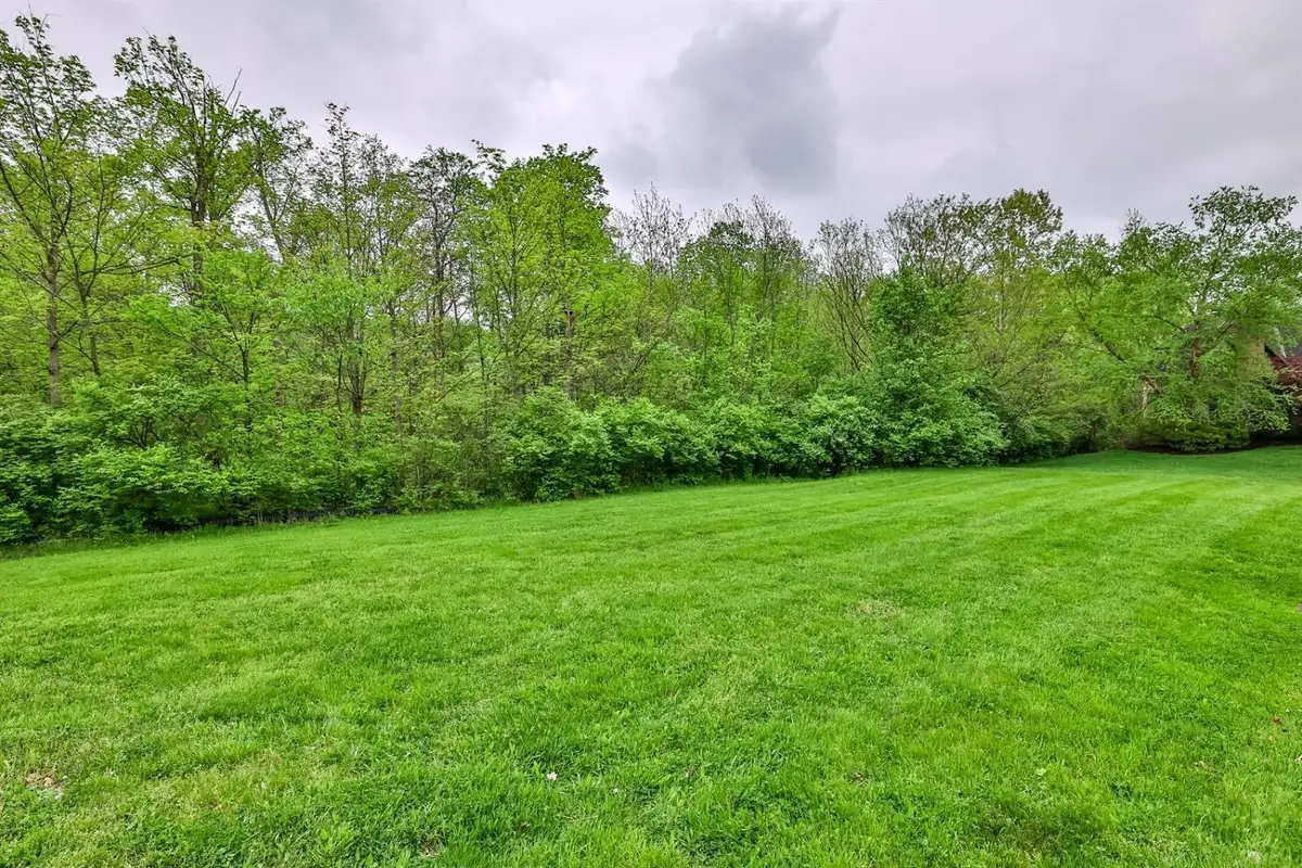 343 Ashley Lane #16, Wyoming, OH 45215 - Image #1