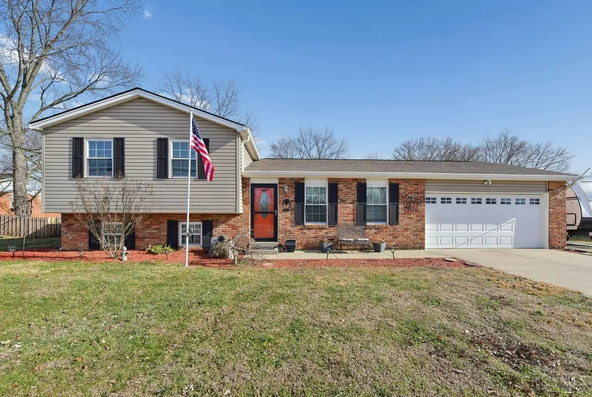 5276 Chateau Way, Fairfield, OH 45014 - Image #1