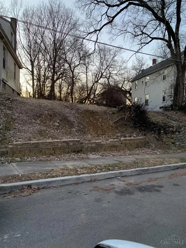 3625 Newton Avenue, Cincinnati, OH 45207