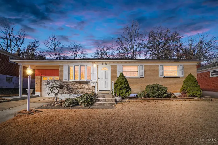 5727 Kroegermount Drive, Cincinnati, OH 45239 - #2