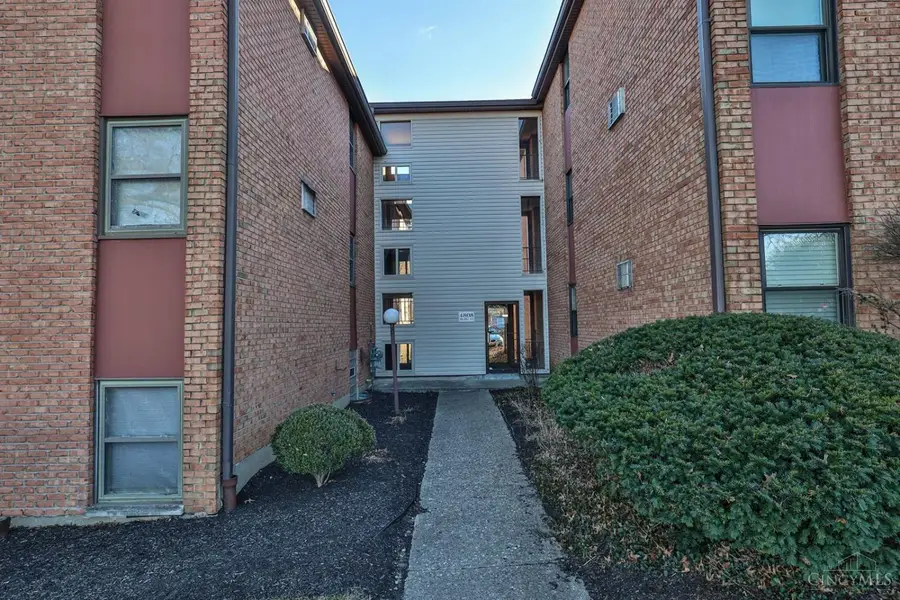 4808 Chalet Drive #12, Saint Bernard, OH 45217 - Image #2