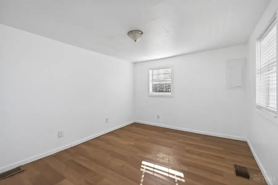 492 Seven Mile Avenue, New Miami, OH 45011 - Image #3