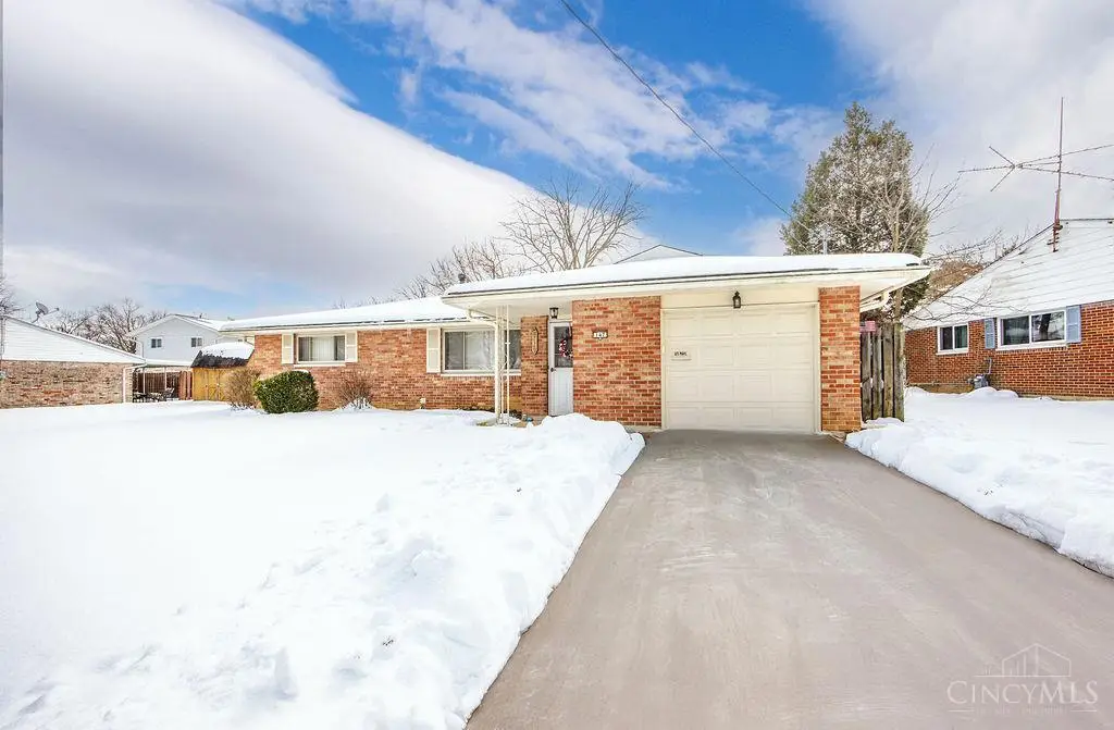 147 N Ruskin Drive, Springdale, OH 45246 - #1